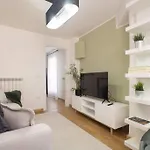 Elegant Flat In The Centre With Two